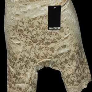 Donna L'oren Shapewear Shorts L